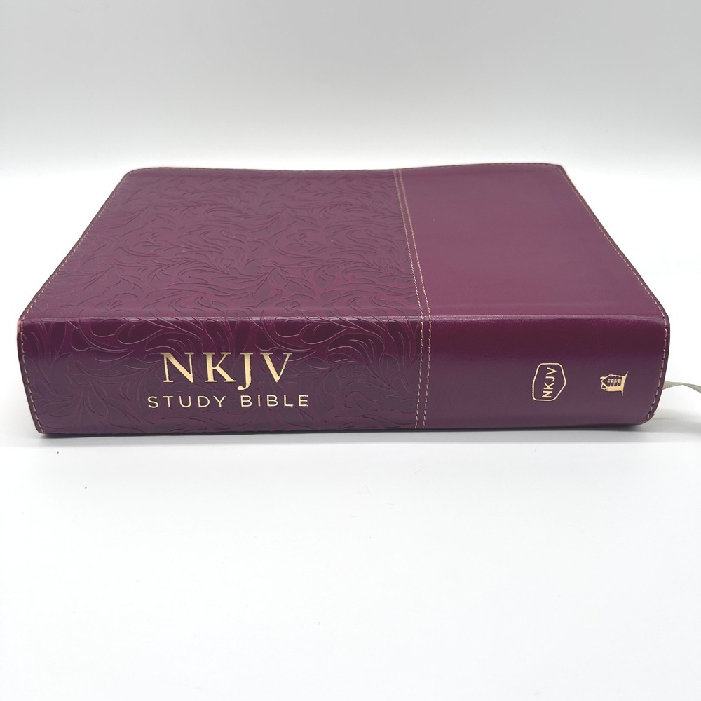 NKJV Study Bible Third Edition Full-Color Thomas Nelson Burgundy Leathersoft